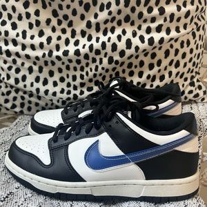 Nike Dunk Low Next Nature TPU Swoosh 7.5 womans// 6Y big kids SKU: FD0689-001